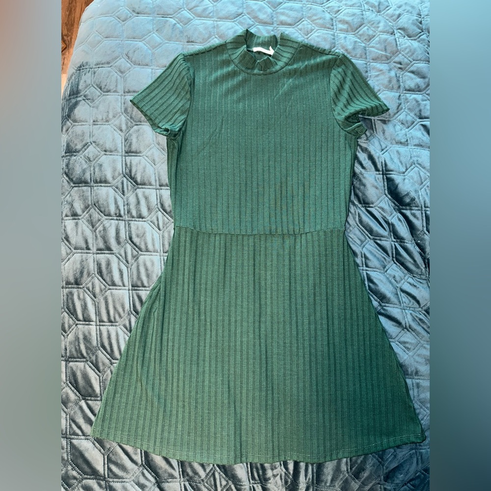 Miami - Size M - Hunter green mock neck mini dress.